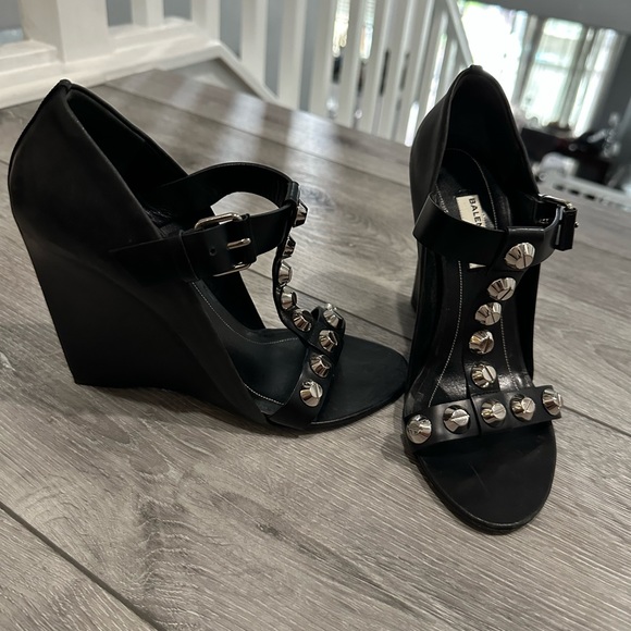 Absolutely gorgeous Belen oafs Paris wedge heels - Picture 3 of 4